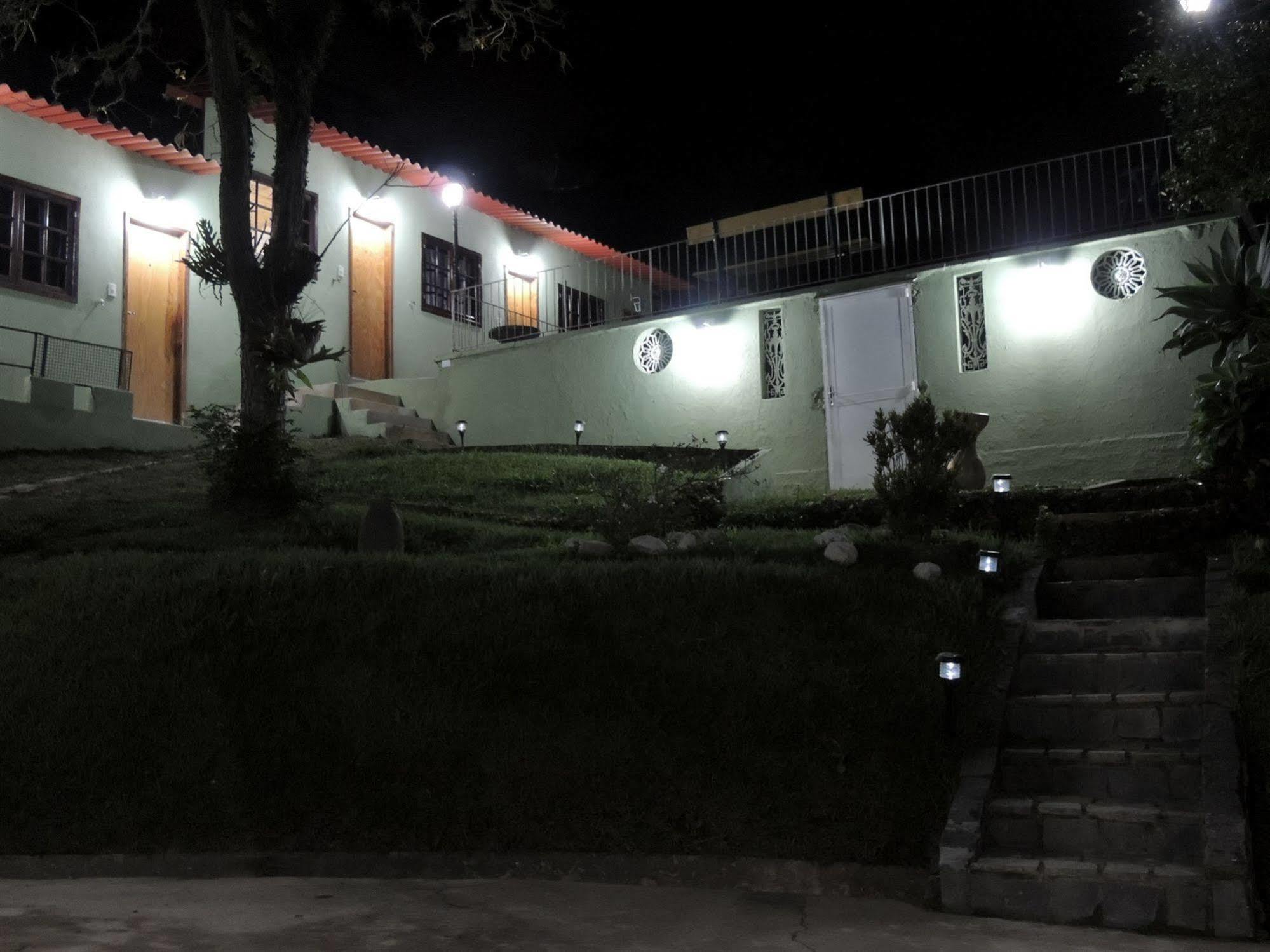 Pousada Xato Miguel Pereira Luaran gambar